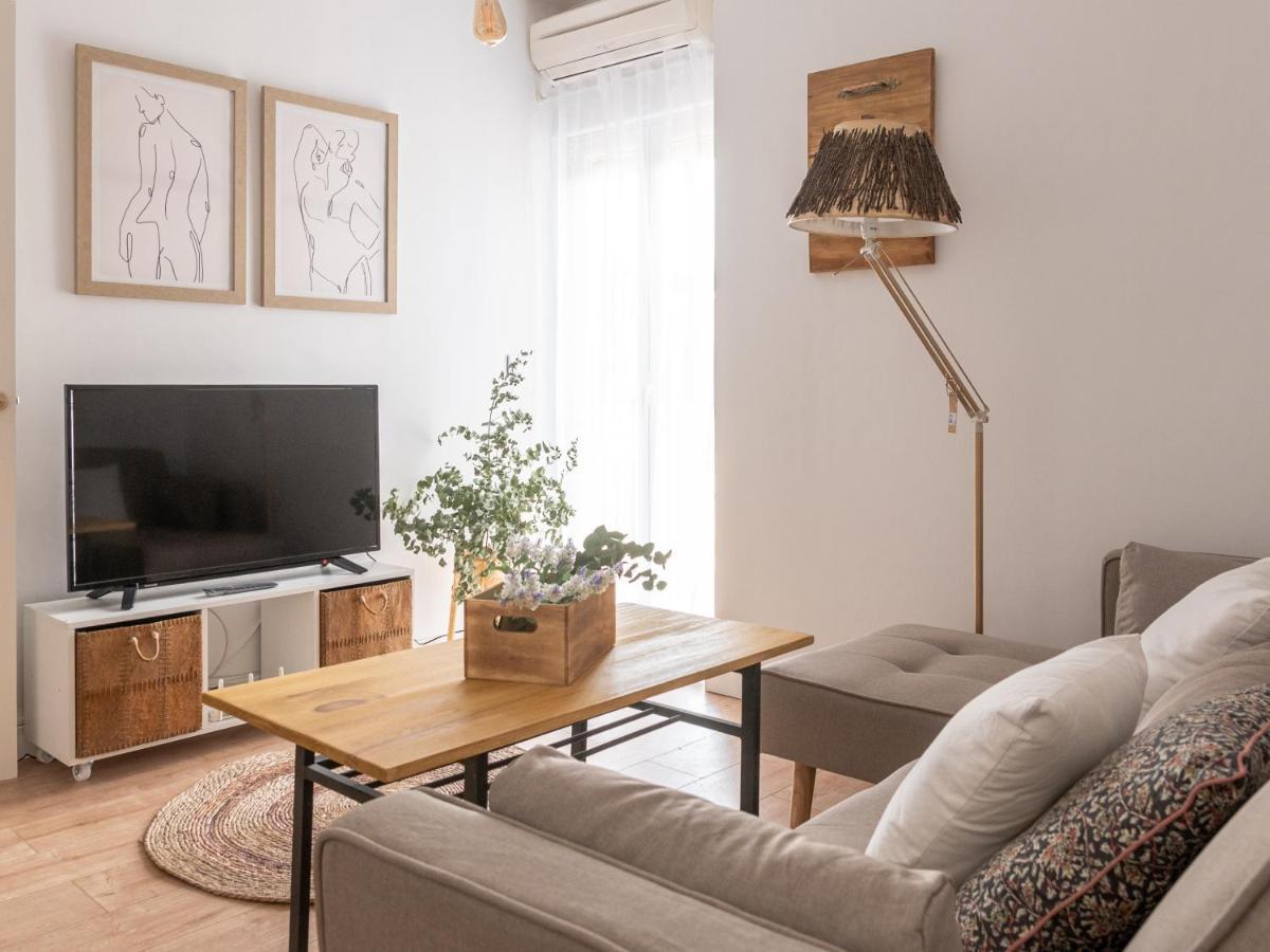 Nayber Gavia - Nuevo Y Céntrico En Apartamento *