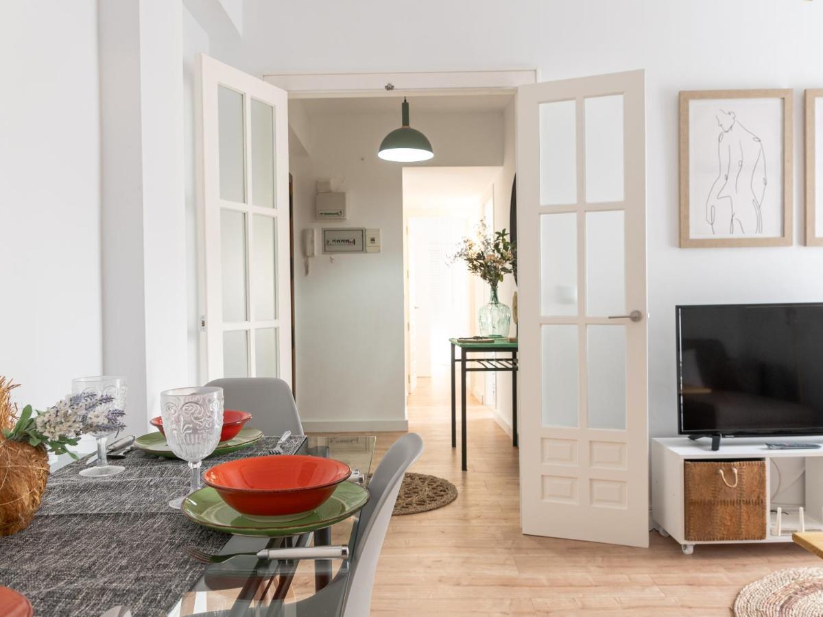 Nayber Gavia - Nuevo Y Céntrico En Apartamento *